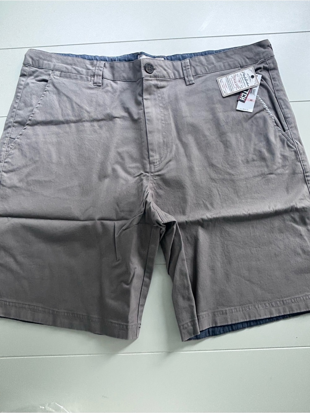 Men's Flat Front Gray Shorts - Classic Everyday Style